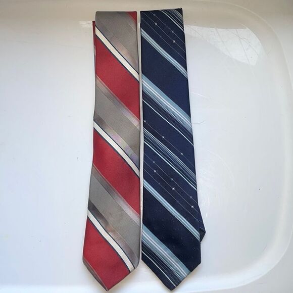 Bundle of two vintage late 60s/early 70s Wemlon by Wembley neckties - Picture 1 of 6